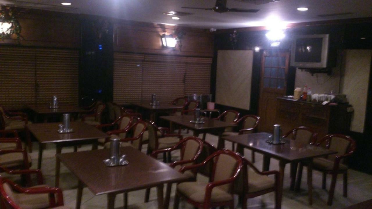 Sarmani Hotels Pvt. Ltd 钦奈 外观 照片